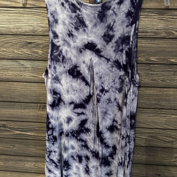Knox Rose Women’s Tank, Size Medium - Picture 4 of 4
